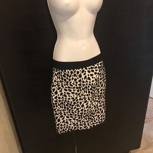3/$30 Ann Taylor skirt size 2